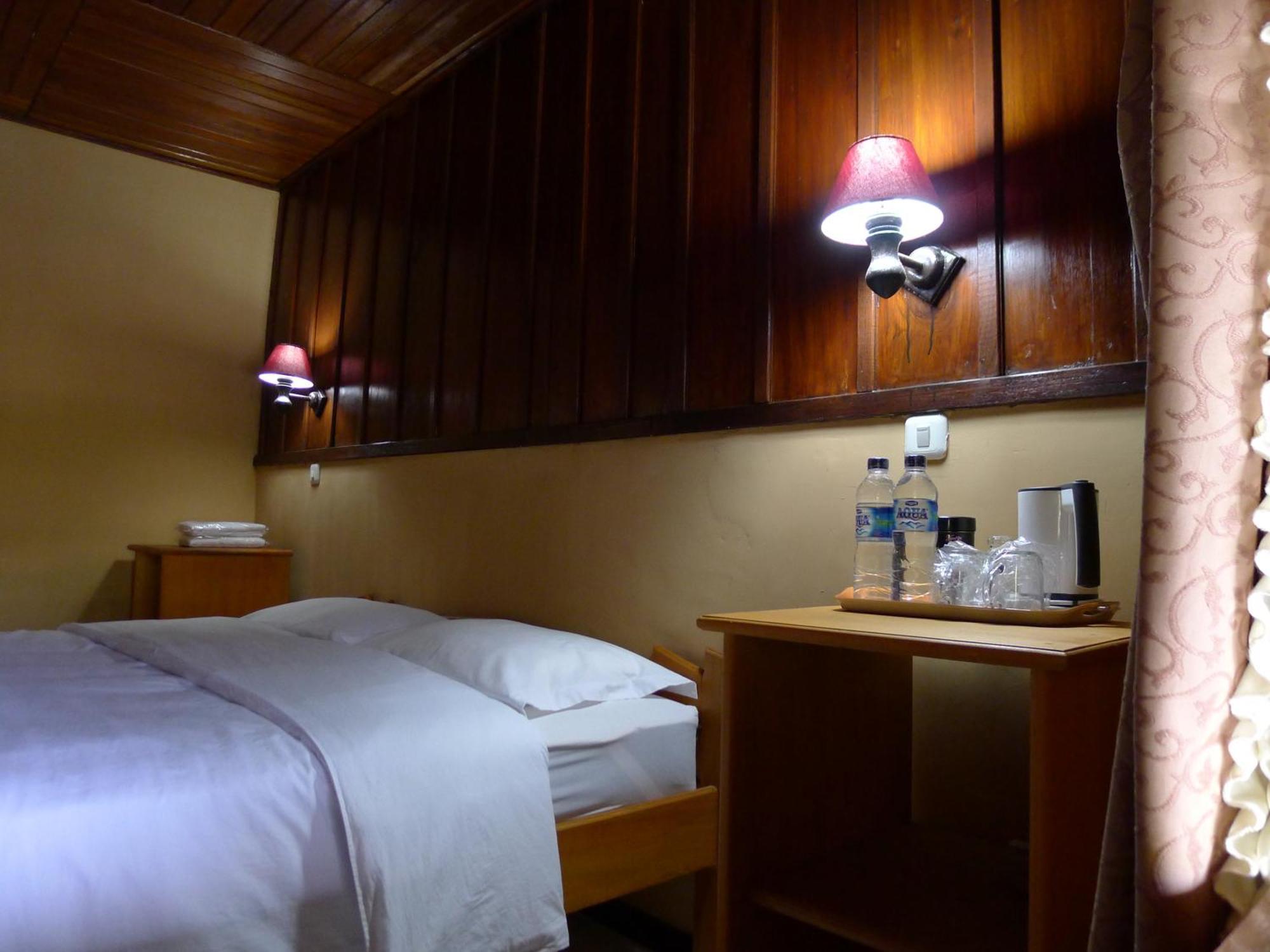 Ue Datu Cottages Tentena Δωμάτιο φωτογραφία